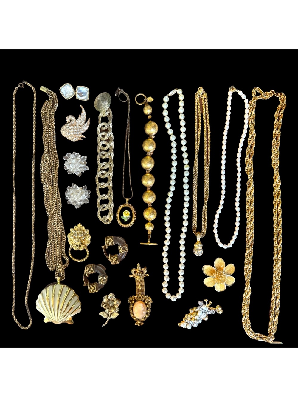 16 Piece Vintage Costume Jewelry Lot Florenza Nolan Miller….